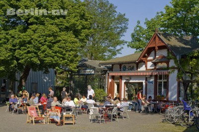 Das Cafe an der alten S-Bahnhalle