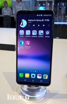 Smartphone V30 von LG auf der IFA 2017