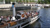 Dampfer auf der Spree in Berlin - Discover Berlin by ship